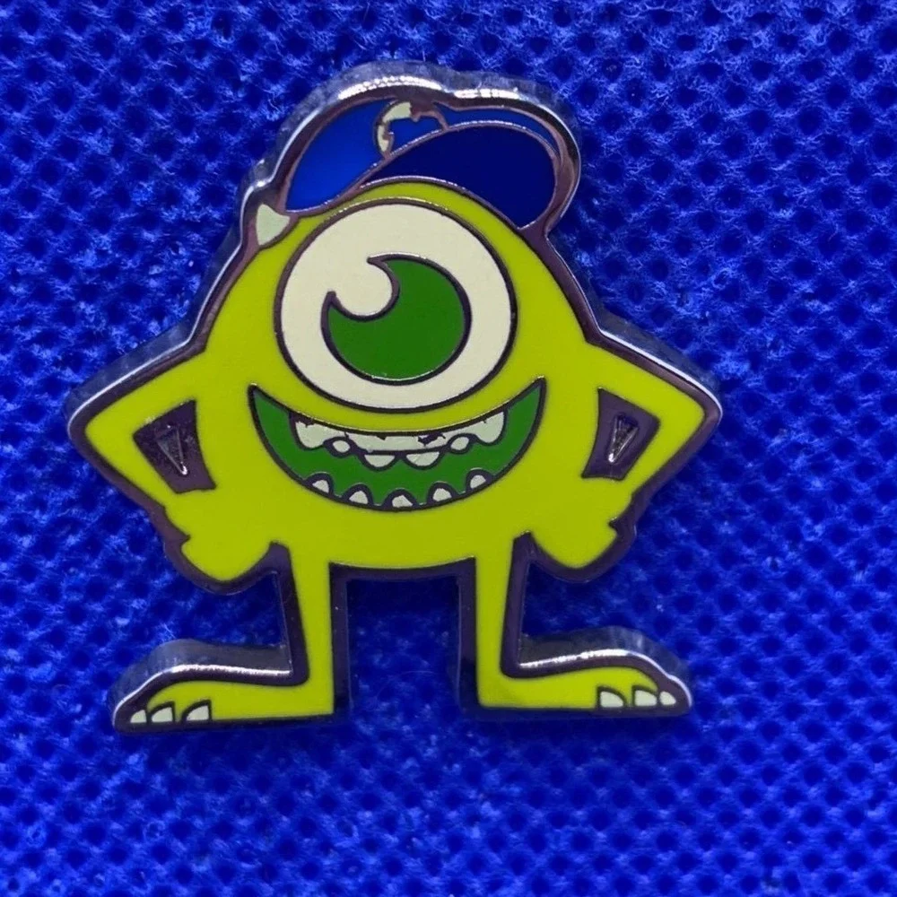 Mike Wazowski Monsters University Disney PIxar mystery pin Monsters Inc MU OK